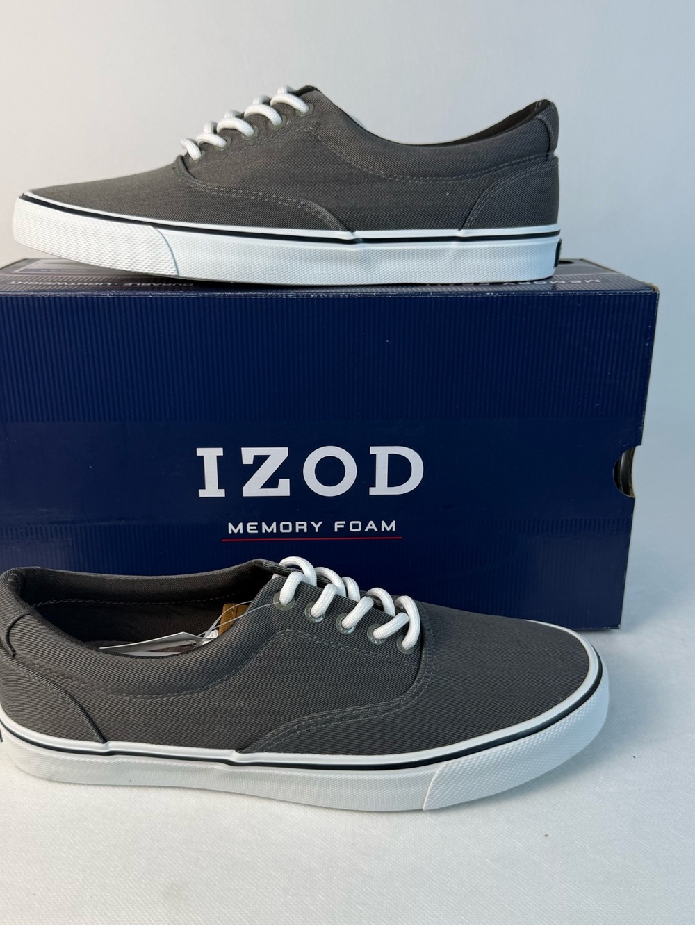 IZOD Rangley Men’s Gray Memory Foam Canvas Sneakers Casual Shoes Size 9 New